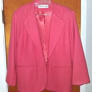 Elegant Women's Pink 100% Wool Blazer